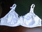 Witte beugelbeha, dames. mt 85C, Kleding | Dames, Ondergoed en Lingerie, Ophalen of Verzenden, Wit, BH