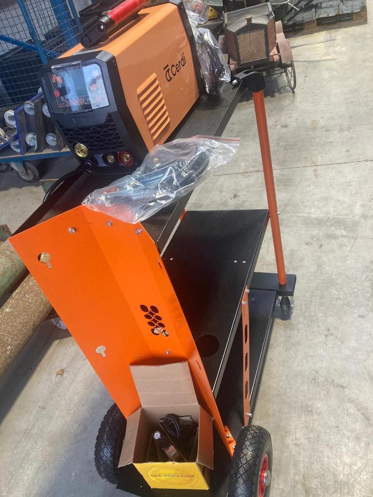 laspost cerdi, Bricolage & Construction, Outillage | Soudeuses, Comme neuf, CO2, Enlèvement