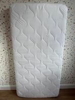 Matelas bébé 60120 bambou + 2 alèses, Ophalen of Verzenden, Zo goed als nieuw, Matras