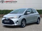 Toyota Yaris Dynamic+cam+nav+sens achter, Te koop, Stadsauto, 75 g/km, 100 pk