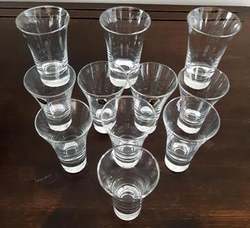 Glaasjes voor jenever beschikbaar voor biedingen