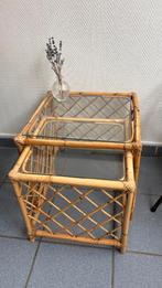 Tables gigognes en rotin et verre, Maison & Meubles, Tables | Tables d'appoint, Vintage, Moins de 55 cm, Verre, Enlèvement