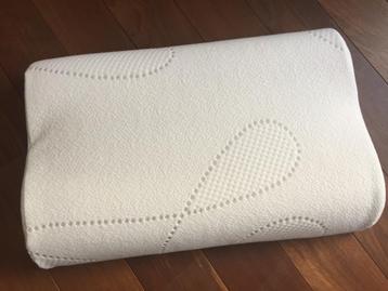 ergonomisch kussen 100% natuur latex, Ophalen of Verzenden, Zo goed als nieuw, Kussen