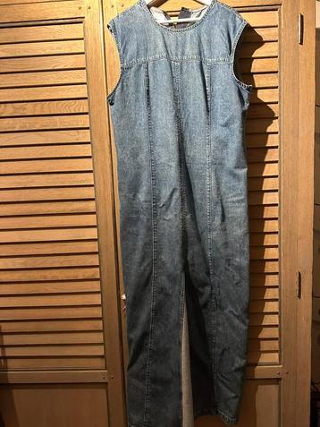 Jeans jurk beschikbaar voor biedingen