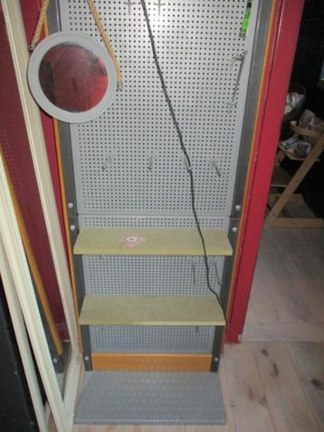 winkel display beschikbaar voor biedingen