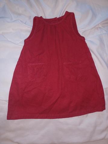 Petit bateau , une robe pour un bébé 12mois beschikbaar voor biedingen