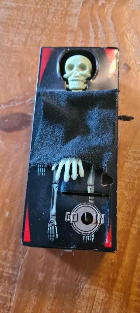 Coffin Bank Mechanisch opklapbaar Halloween-spaarkistje, Antiek en Kunst, Antiek | Speelgoed, Ophalen of Verzenden