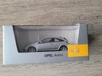 Opel Astra 1.43 ème. Neuve en boîte. 20 euros, Hobby & Loisirs créatifs, Voitures miniatures | 1:43, Comme neuf, Enlèvement ou Envoi