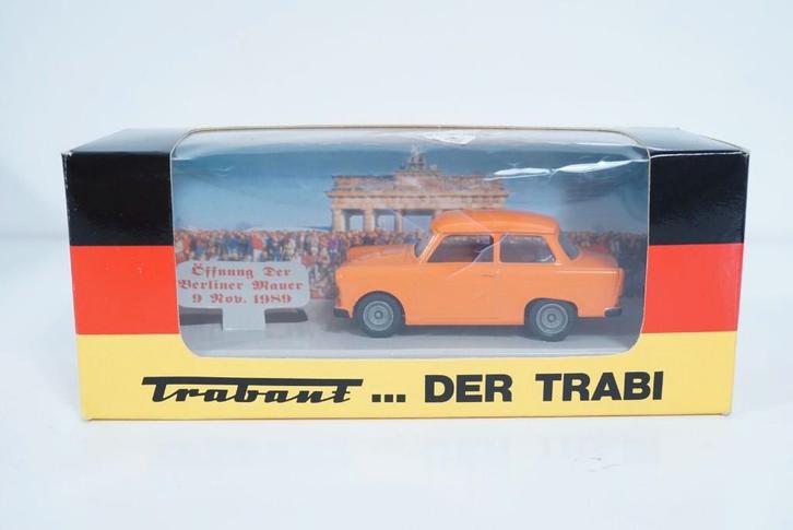 1:43 Vitesse Trabant 'DER TRABI' orange Berlin Wall 1989, Hobby & Loisirs créatifs, Voitures miniatures | 1:43, Comme neuf, Voiture