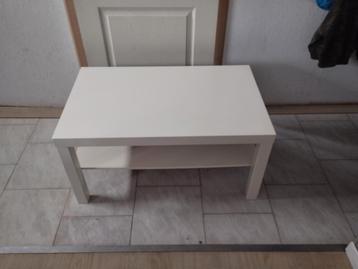 Table basse blanche Ikea 