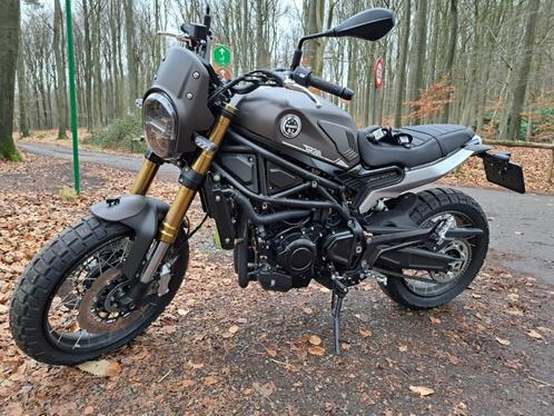 Benelli Leoncino Trail 800cc- 200 km !!, Motos, Motoren | Benelli, Particulier, Naked bike, plus de 35 kW, 2 cylindres, Enlèvement