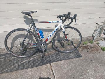 Koersfiets Trek beschikbaar voor biedingen