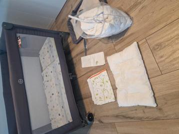 Reisbedje met alle benodigdheden beschikbaar voor biedingen