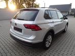 Vw Tiguan 1.5Tsi AUTOMAAT * GPS * in nieuwstaat met garantie, Auto's, Stof, 4 cilinders, Bedrijf, 5 zetels