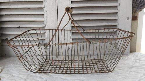 Mooie grote oude franse draadijzeren pluk / oogst mand, Antiek en Kunst, Curiosa en Brocante, Ophalen of Verzenden