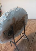 Tranche de géode d’agate naturelle sur socle, Enlèvement ou Envoi