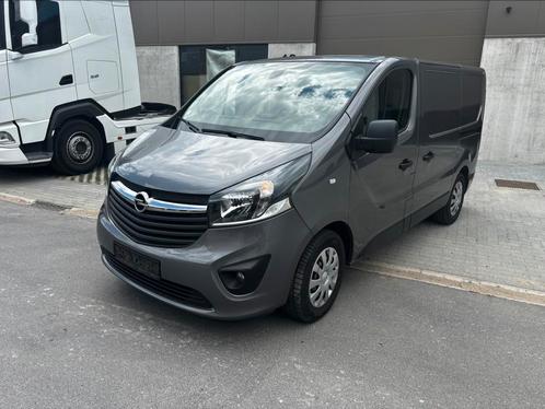 Opel vivaro 2016 1.6dtci Euro6b, Auto's, Bestelwagens en Lichte vracht, Bedrijf, Ophalen