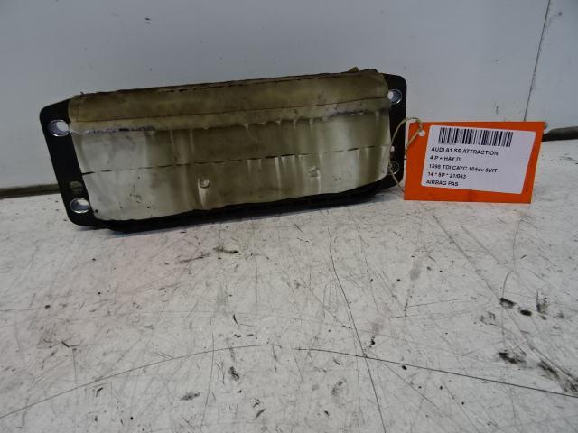 AIRBAG PASSAGIER Audi A1 Sportback (8XA / 8XF) (8X0880204A), Auto-onderdelen, Overige Auto-onderdelen, Audi, Gebruikt