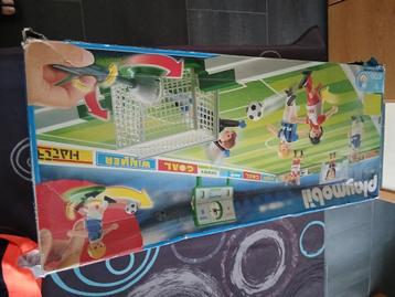 Playmobil voetbalveld, subbuteo spel, Ophalen of Verzenden, Gebruikt