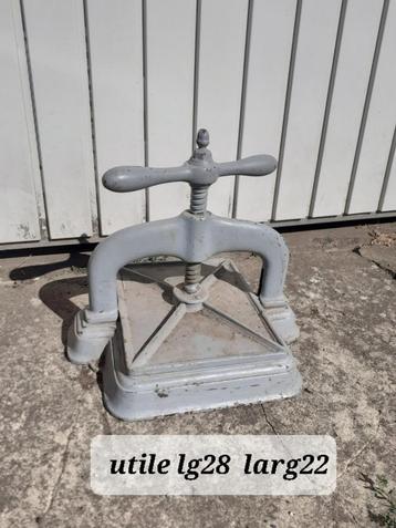 presse relieur deco metier - boekenpers beschikbaar voor biedingen