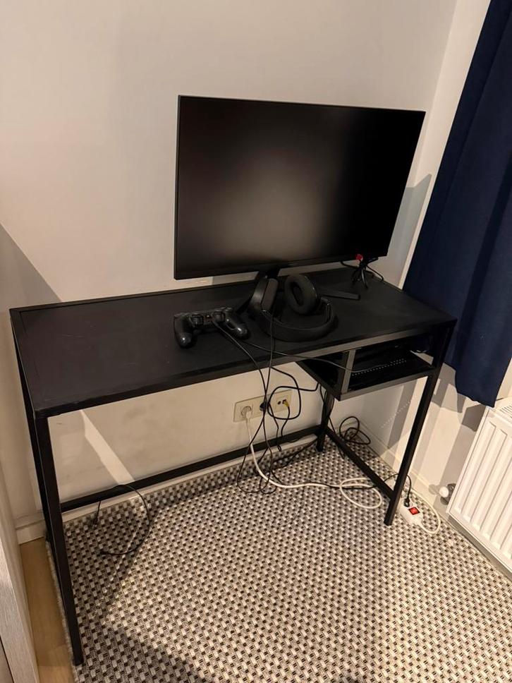 Gametafel ideaal voor PlayStation en een monitor op te zette, Diversen, Bureau-accessoires, Zo goed als nieuw, Ophalen