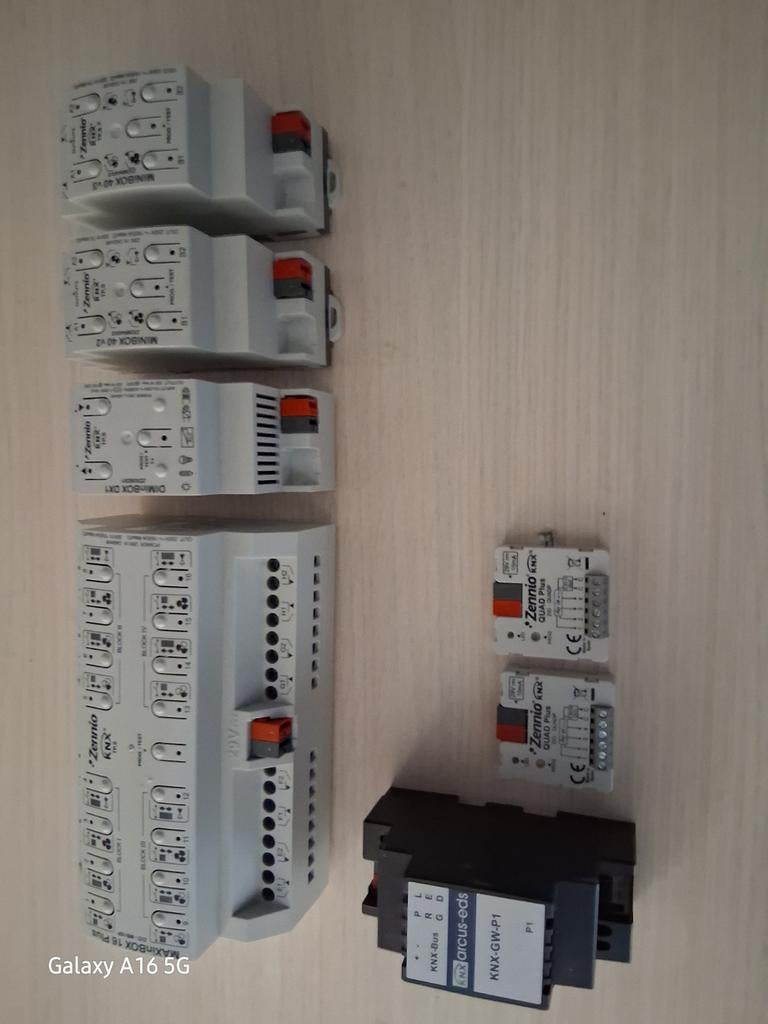Knx diverse modules Zennio, Hobby en Vrije tijd, Elektronica-componenten, Ophalen