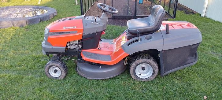 Husqvarna cth126 zitmaaier ( gereserveerd), Jardin & Terrasse, Tondeuses autoportées, Enlèvement