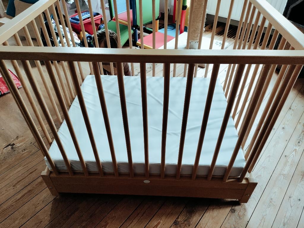 Baby box, Ophalen, Zo goed als nieuw, Rechthoekig, In hoogte verstelbaar