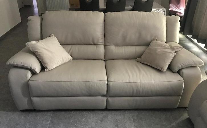 Le salon de cuir à vendre n'est pas utilisé., Maison & Meubles, Canapés | Coins salons complets, Comme neuf, Cuir, Enlèvement ou Envoi