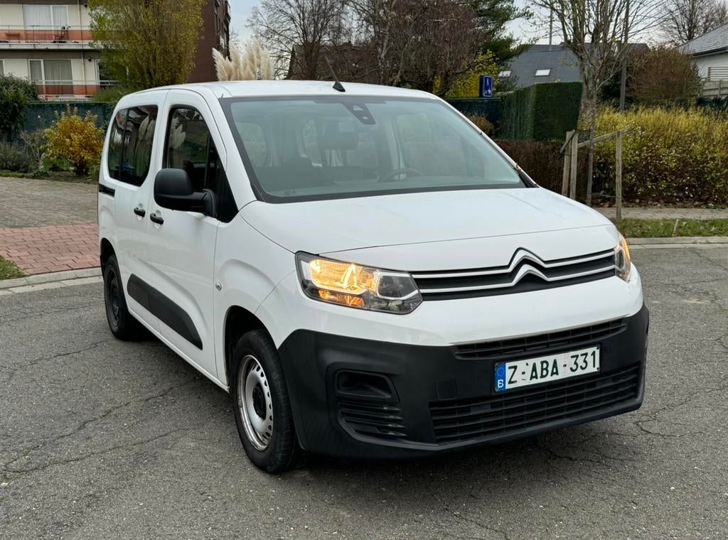 Citroen Berlingo 1.2 essence , 5places , 09.2019 , Euro 6b, Autos, Achat, Entreprise, Boîte manuelle, Noir