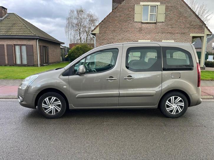 Citroën Berlingo 1.6 hdi 209000 km 12/2013 euro5, Auto's, Citroën, Particulier, Te koop, Berlingo, ABS, Airbags, Airconditioning