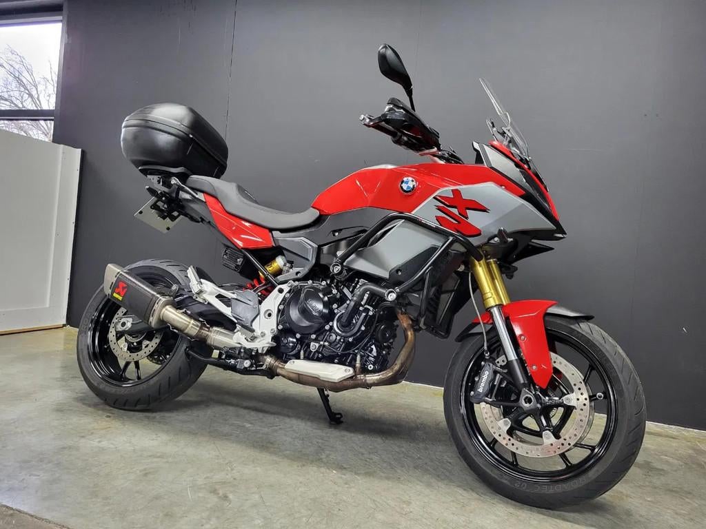 BMW F 900 XR sportieve allrounder mét Akrapovič (bj 2022), Motoren, Motoren | BMW, Bedrijf, 900 cc, Meer dan 35 kW, Toermotor