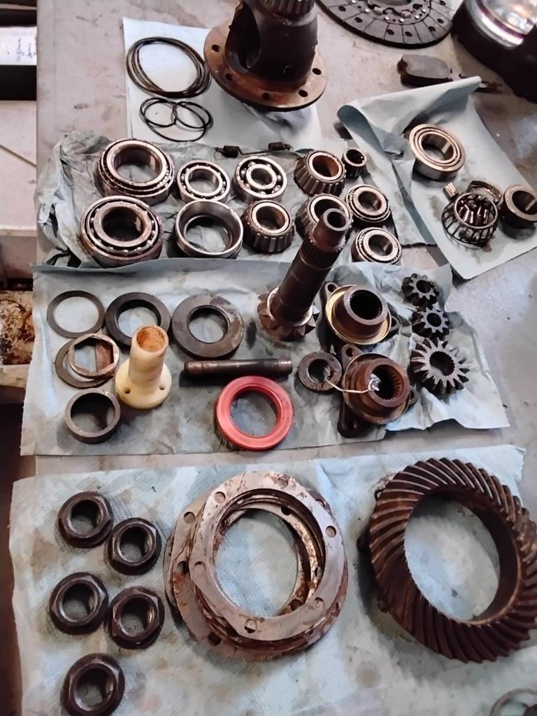 Pieces pour réparation pont avant BMW 325 IX, Enlèvement ou Envoi, BMW