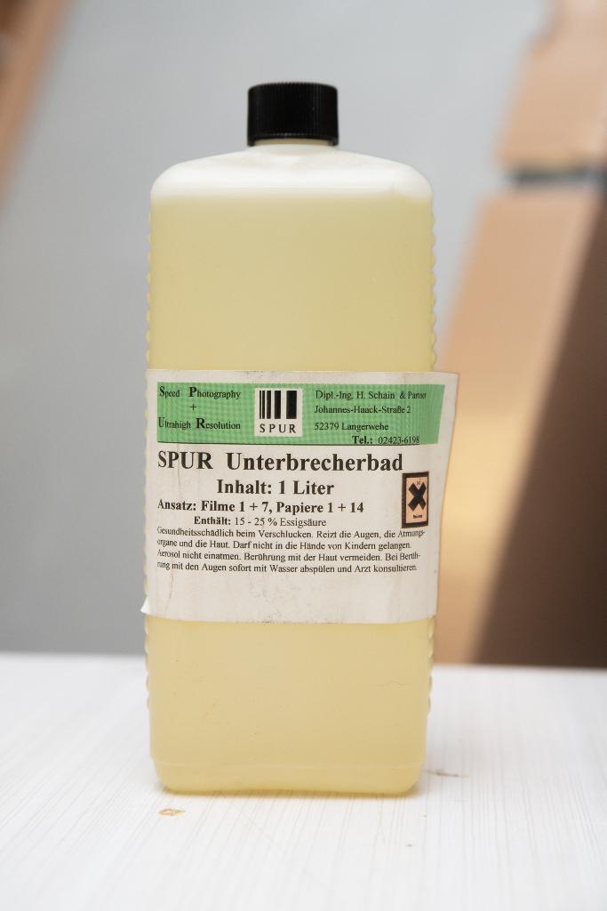 Bain Spur Stop 1 litre, Enlèvement ou Envoi, Comme neuf, Accessoires pour chambre noire