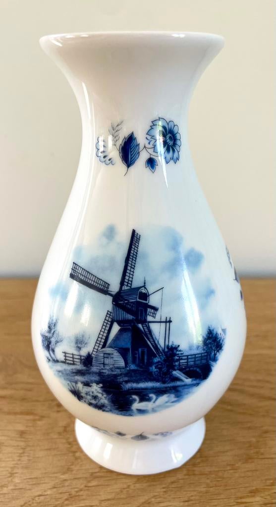 Vintage buikvaasje molenlandschap Delfts Blauw, Antiek en Kunst, Ophalen