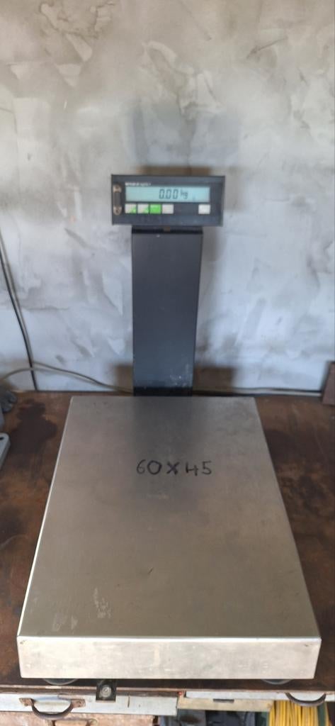 Balance industrielle mettler 140 kg max sur accu (6 piles), Elektronische apparatuur, Weegschalen, Ophalen