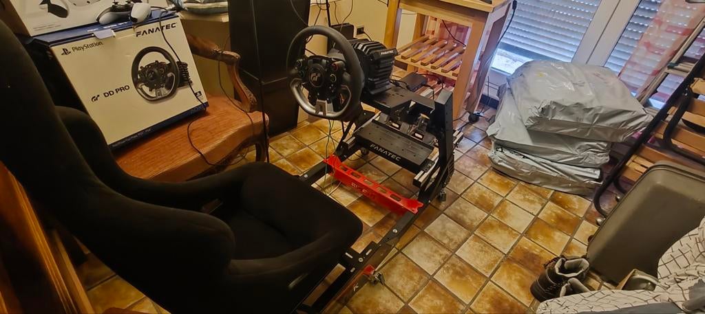 Fanatec GT DD Pro 8nm (PS5/PC) complete sim rig, Enlèvement