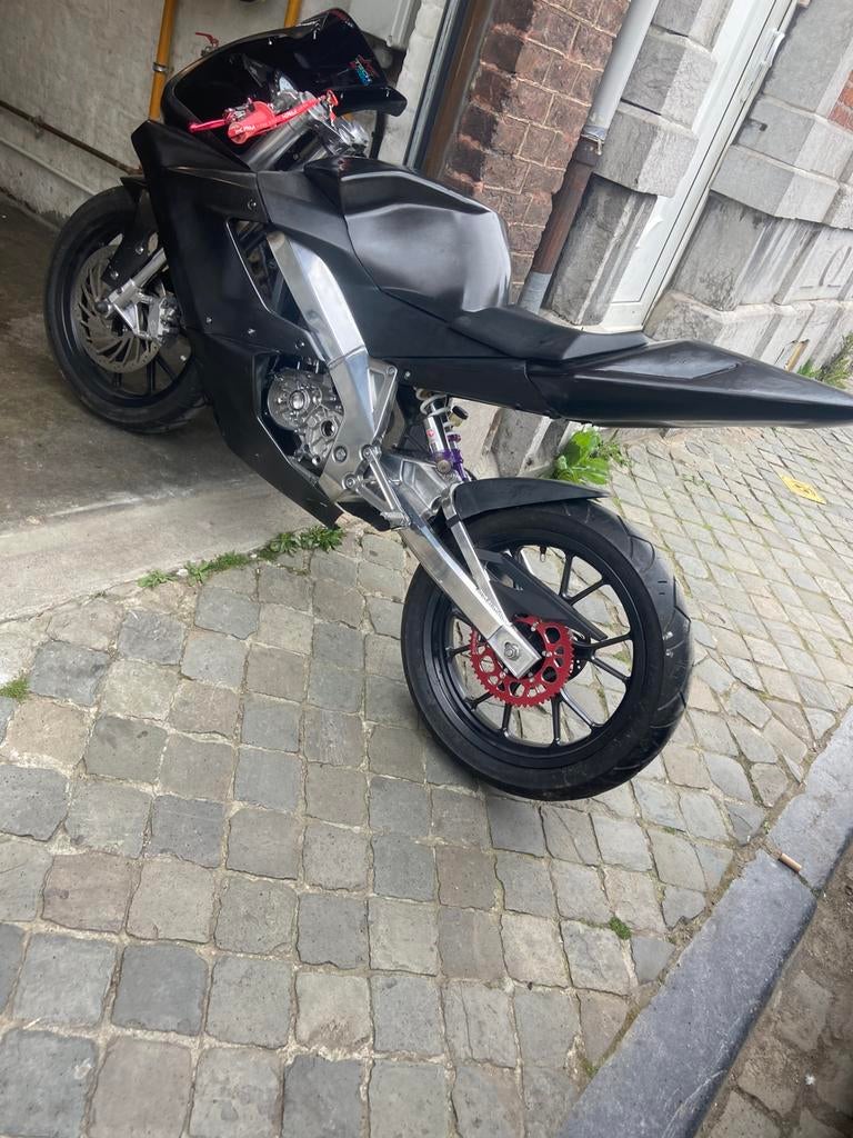 Derbi gpr 2004 classe b, Enlèvement, Comme neuf