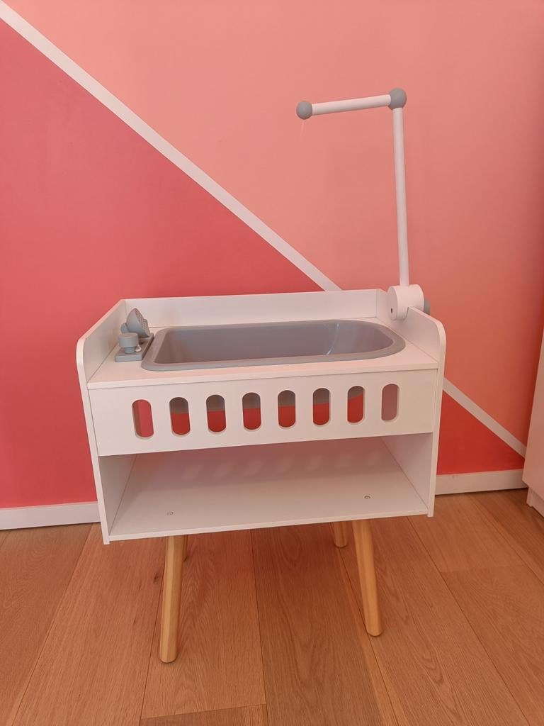 Speelgoed wastafel, Ophalen