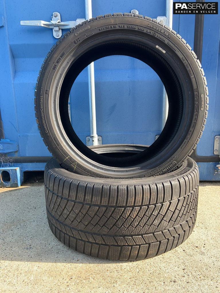 2x Continental 265 35 19 Winterbanden met 6.5 mm, Gebruikt, Velg(en), -, -