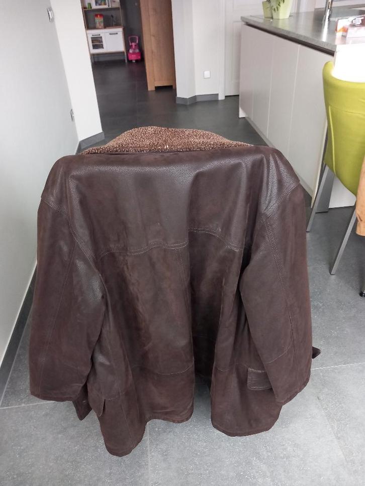 Bruine lederen herenjas, Kleding | Heren, Jassen | Winter, Zo goed als nieuw, Maat 52/54 (L), Bruin, Ophalen