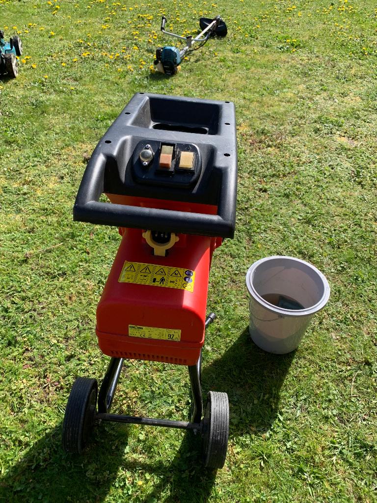 Hakselaar, Tuin en Terras, Hakselaars, Ophalen, Zo goed als nieuw, Elektrisch, Wolf 🐺 garden