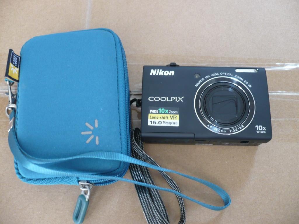 Appareil photo Nikon Coolpix S6200 en très bon état., Enlèvement ou Envoi, Nikon