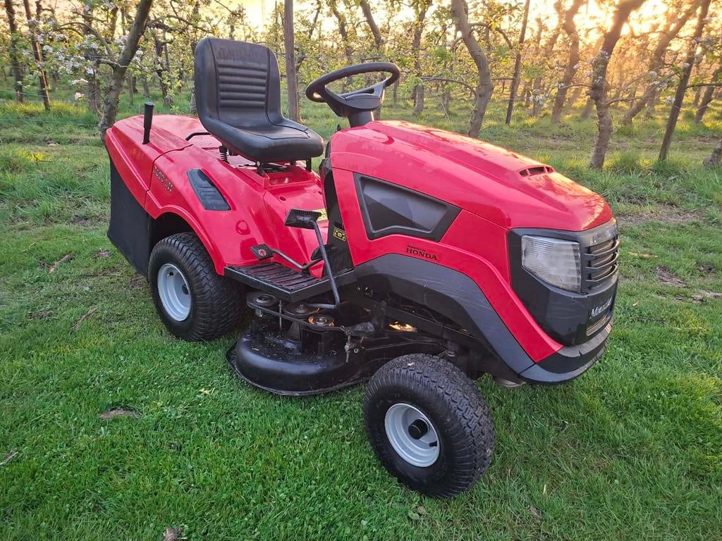 Tracteur tondeuse, Utilisé, Honda, Démarrage électrique, 90 à 120 cm