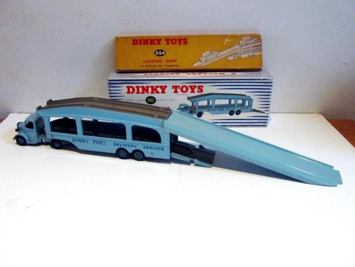 Dinky Toys 982 Pullmore Autotransporter + 994 Laadramp, Hobby en Vrije tijd, Modelauto's | 1:43, Zo goed als nieuw, Bus of Vrachtwagen