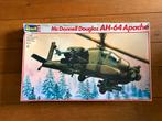 Revell 1/32 mcDonnel douglas AH64 Apache, Enlèvement, Comme neuf, Revell