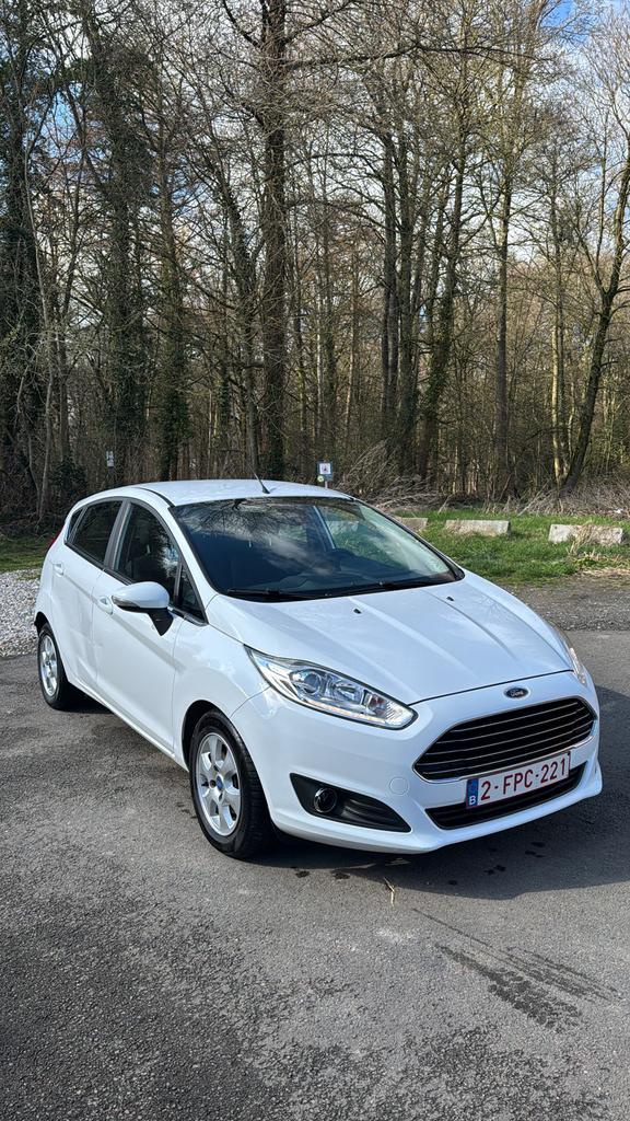Ford Fiesta, Bluetooth, Euro 5, Boîte manuelle, Entretenue par le concessionnaire