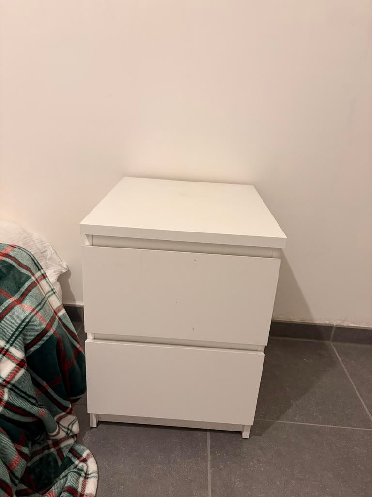 Table de nuit (2 de dispo), Maison & Meubles, Chambre à coucher | Tables de chevet, Moins de 45 cm, Enlèvement, Utilisé, 55 à 70 cm