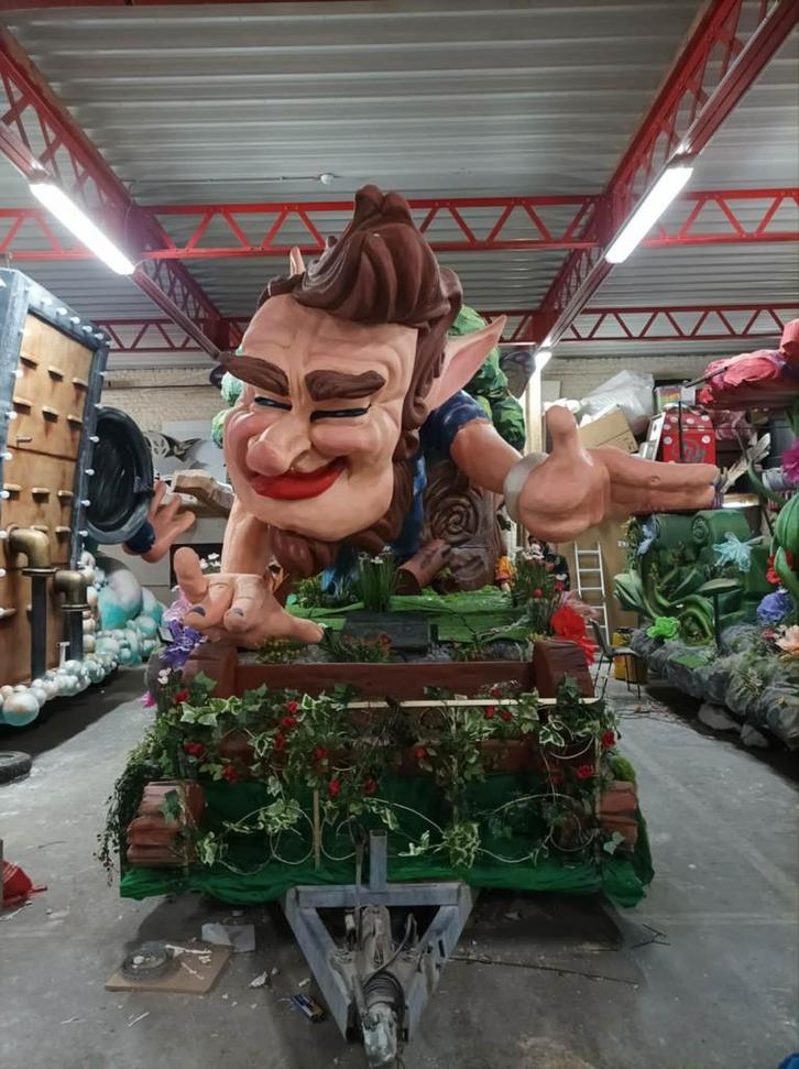 Char de carnaval à vendre., Hobby & Loisirs créatifs, Articles de fête, Enlèvement