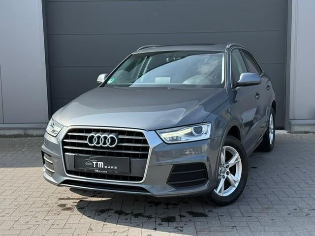 Audi Q3 benzine panoramisch dak, Auto's, Audi, Voorwielaandrijving, Stof, 4 cilinders, https://public.car-pass.be/vhr/b7e85504-9c30-4344-afa7-caf7bf20e143